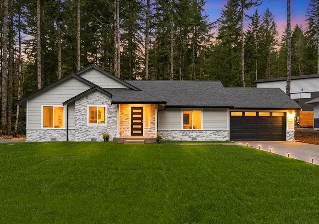 Single family home for sale at 850 E Vine St, Union, WA 98592 | MLS# NWM2597231