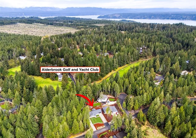 Photo 2 of Single family home for sale at 850 E Vine St, Union, WA 98592 | MLS# NWM2597231 | Listing updated on 2026-10-23