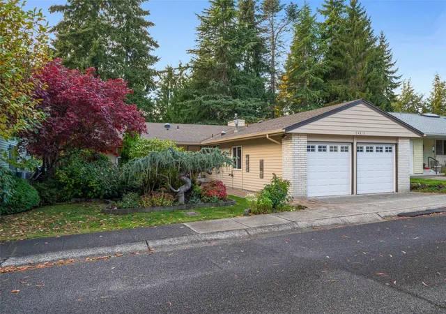 Single family home for sale at 24813 10th Avenue S, Des Moines, WA 98198 | MLS# NWM2597239