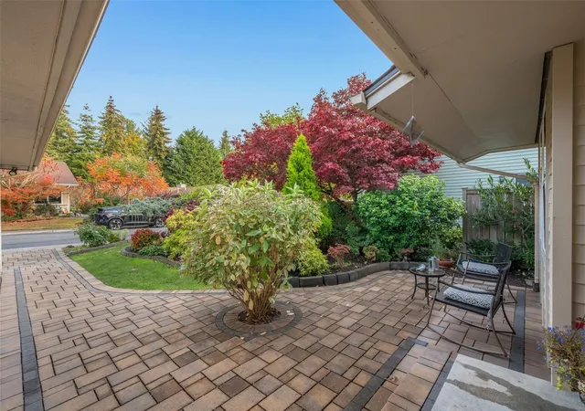 Photo 2 of Single family home for sale at 24813 10th Avenue S, Des Moines, WA 98198 | MLS# NWM2597239 | Listing updated on 2026-10-30