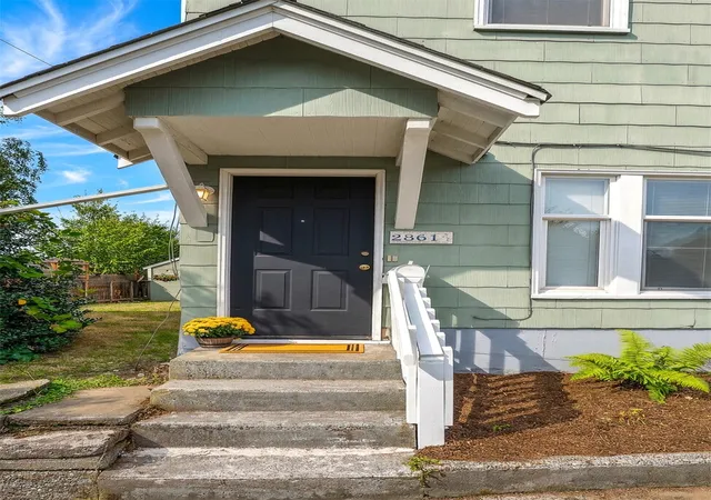 Photo 2 of Single family home for sale at 2861 NW 60th Street, Seattle, WA 98107 | MLS# NWM2597242 | Listing updated on 2026-10-23