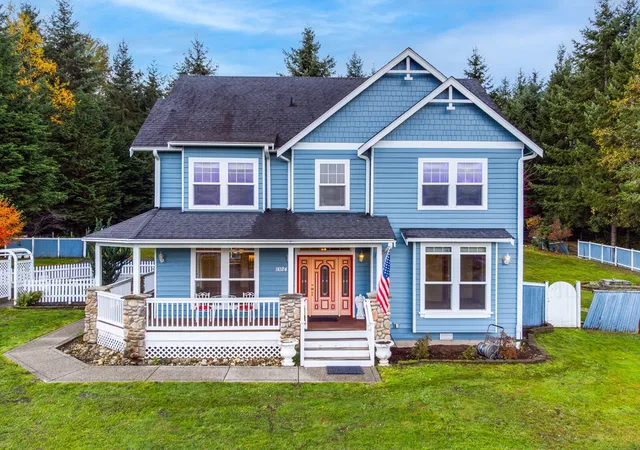 Single family home for sale at 11024 131st Avenue NE, Lake Stevens, WA 98258 | MLS# NWM2597245