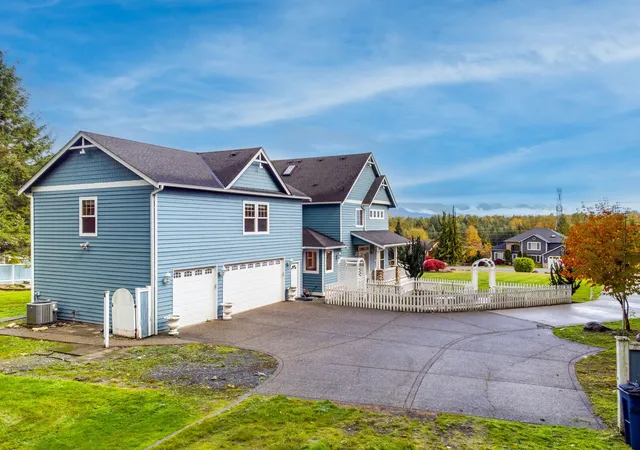 Photo 4 of Single family home for sale at 11024 131st Avenue NE, Lake Stevens, WA 98258 | MLS# NWM2597245 | Listing updated on 2026-10-30