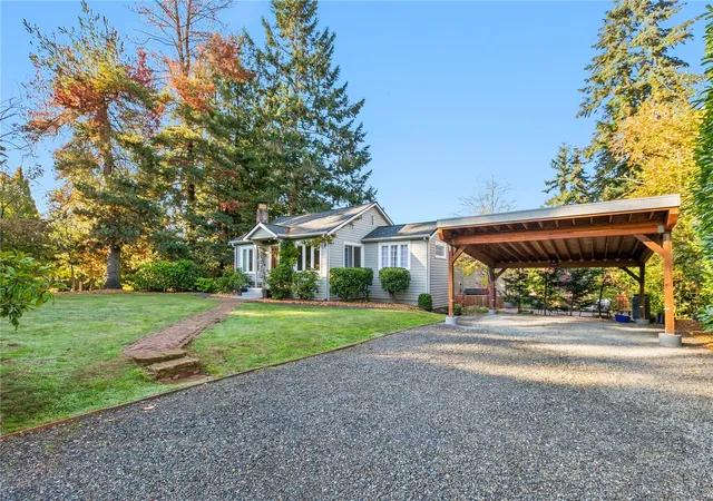 Photo 2 of Single family home for sale at 12305 14th Avenue Ne, Seattle, WA 98125 | MLS# NWM2597257 | Listing updated on 2026-10-23