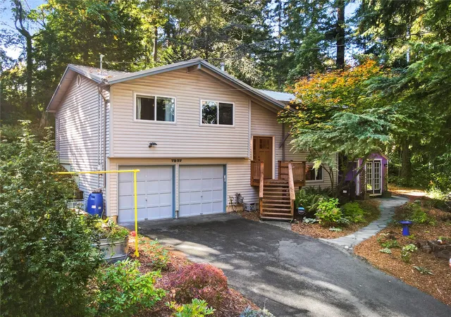 Single family home for sale at 7237 NE 160th Street, Kenmore, WA 98028 | MLS# NWM2597262