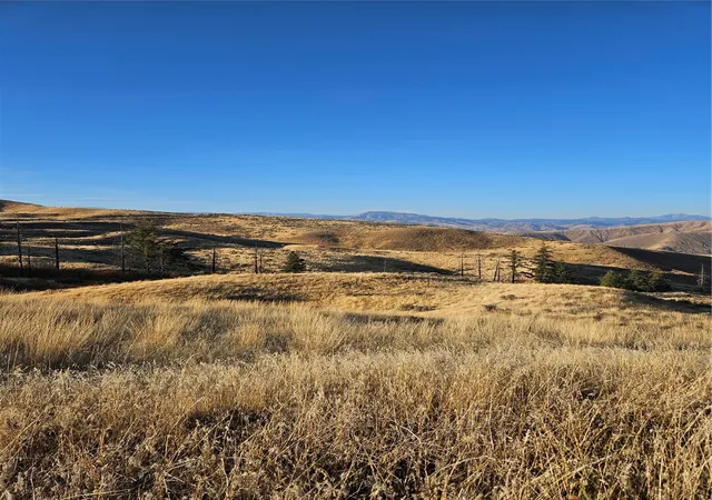 Photo 3 of Land for sale at 8 Blue Grade Rd, East Wenatchee, WA 98802 | MLS# NWM2597263 | Listing updated on 2026-10-23