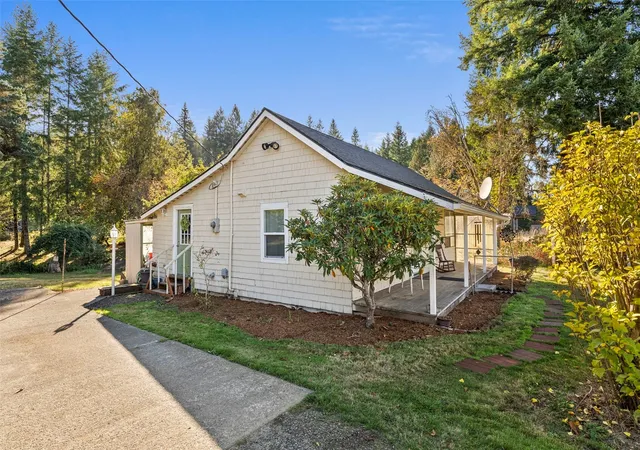 Photo 1 of Single family home for sale at 2816 State Route 6, Raymond, WA 98577 | MLS# NWM2597272 | Listing updated on 2026-10-23