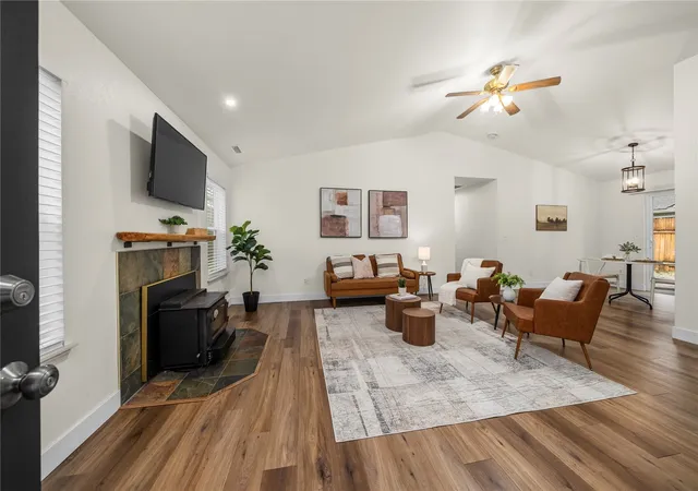 Photo 3 of Single family home for sale at 21153 SE 280th Place, Maple Valley, WA 98038 | MLS# NWM2597274 | Listing updated on 2026-10-29