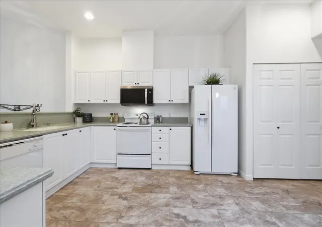 Photo 4 of Condo for sale at 23405 51st Avenue S #20.2, Kent, WA 98032 | MLS# NWM2597275 | Listing updated on 2026-10-23