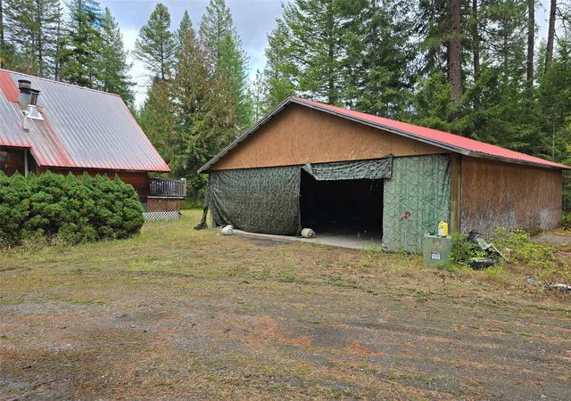 Photo 3 of Sale Pending at 12 Twin Lakes Homes Rd, Inchelium, WA 99138 | MLS# NWM2597276 | Listing updated on 2026-10-24