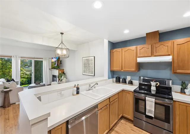 Photo 3 of Townhouse for sale at 418 17th Street SE #5C, Auburn, WA 98002 | MLS# NWM2597282 | Listing updated on 2026-10-23