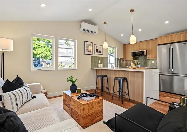 Photo 2 of Townhouse for sale at 2412 Queen Ann Ave N, Seattle, WA 98109 | MLS# NWM2597287 | Listing updated on 2026-10-23