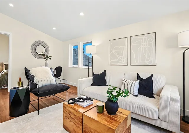 Photo 3 of Townhouse for sale at 2412 Queen Ann Ave N, Seattle, WA 98109 | MLS# NWM2597287 | Listing updated on 2026-10-23