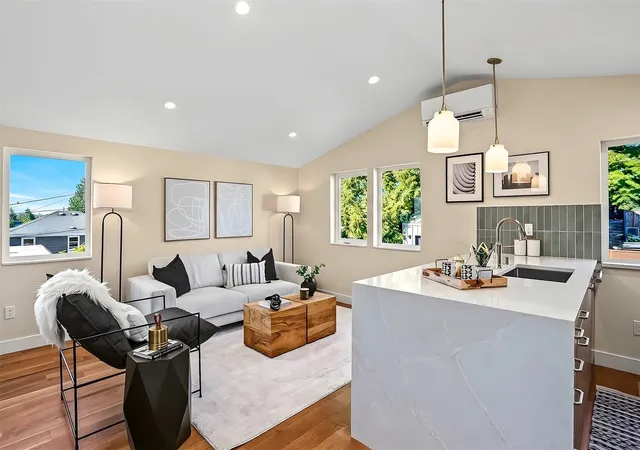 Photo 4 of Townhouse for sale at 2412 Queen Ann Ave N, Seattle, WA 98109 | MLS# NWM2597287 | Listing updated on 2026-10-23