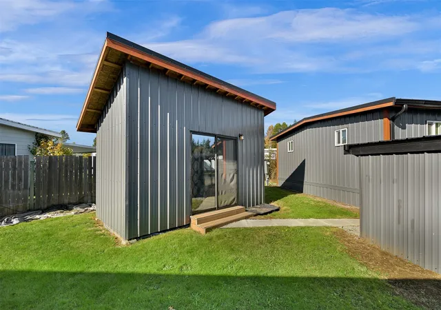 Photo 3 of Manufactured home for sale at 2350 Douglas Rd #3, Ferndale, WA 98248 | MLS# NWM2597288 | Listing updated on 2026-10-22