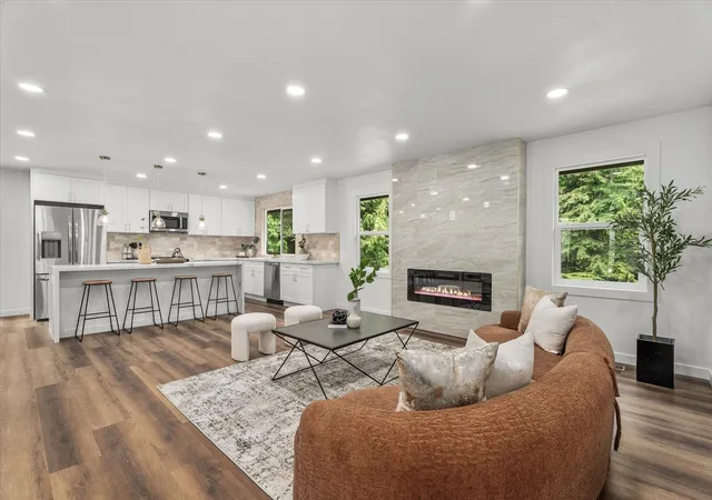 Photo 3 of Single family home for sale at 4103 204th Avenue NE, Sammamish, WA 98074 | MLS# NWM2597293 | Listing updated on 2026-10-26