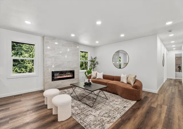 Photo 4 of Single family home for sale at 4103 204th Avenue NE, Sammamish, WA 98074 | MLS# NWM2597293 | Listing updated on 2026-10-26