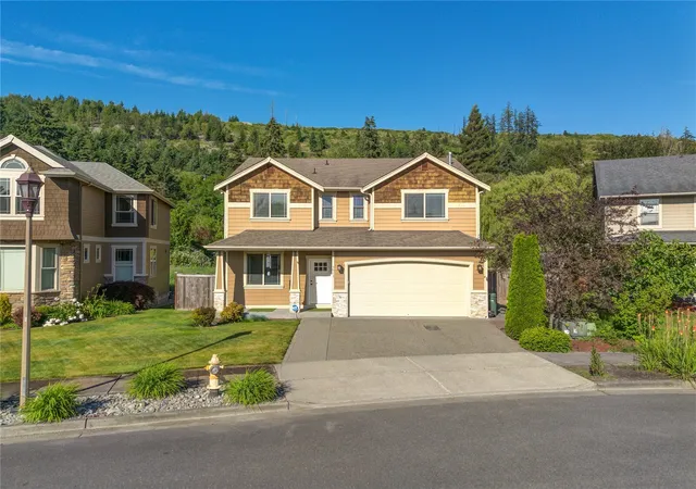 Single family home for sale at 5913 164th Avenue Ct E, Sumner, WA 98390 | MLS# NWM2597294
