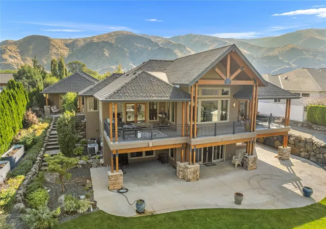 Photo 2 of Single family home for sale at 21 Kym's Way, Orondo, WA 98843 | MLS# NWM2597309 | Listing updated on 2026-10-28