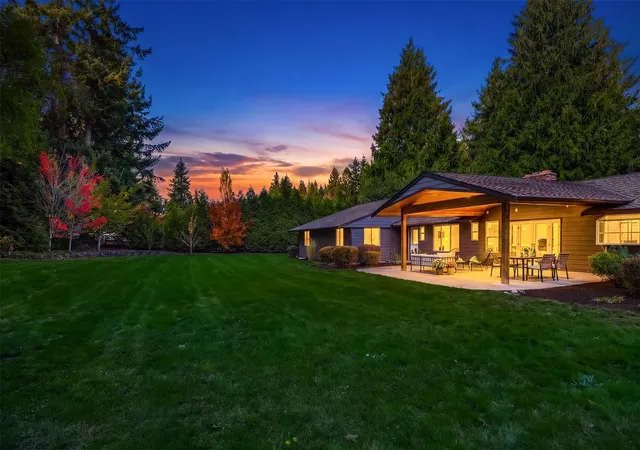 Photo 2 of Single family home for sale at 6331 135th Avenue Ne, Kirkland, WA 98033 | MLS# NWM2597316 | Listing updated on 2026-10-28