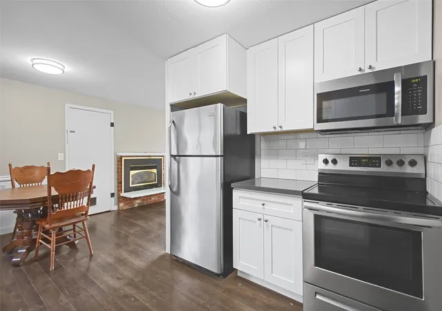 Photo 4 of Single family home for sale at 1105 26th Street SE, Auburn, WA 98002 | MLS# NWM2597326 | Listing updated on 2026-10-27