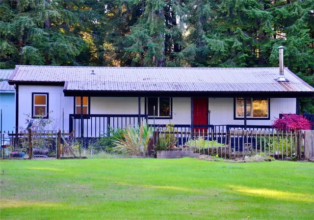 Photo 2 of Single family home for sale at 53 Winkleman Rd N, Montesano, WA 98563 | MLS# NWM2597327 | Listing updated on 2026-10-23