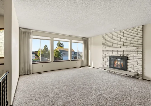Photo 4 of Single family home for sale at 2053 N Fremont St, Tacoma, WA 98406 | MLS# NWM2597352 | Listing updated on 2026-10-23