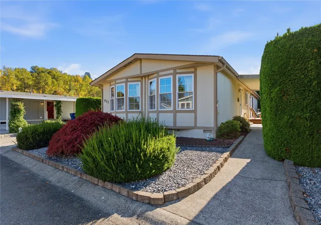 Photo 2 of Manufactured home for sale at 1402 22nd Street Ne #533, Auburn, WA 98002 | MLS# NWM2597360 | Listing updated on 2026-10-23