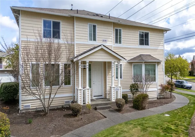Photo 3 of Condo for sale at 2270 Bobs Holw Ln #B, Dupont, WA 98327 | MLS# NWM2597372 | Listing updated on 2026-10-23