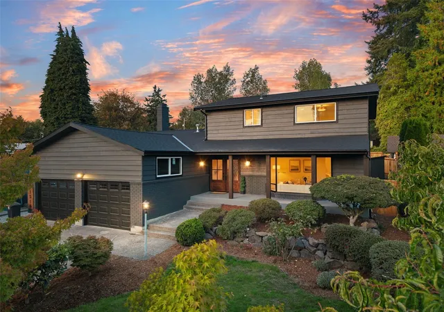 Single family home for sale at 11516 Bartlett Ave NE, Seattle, WA 98125 | MLS# NWM2597374