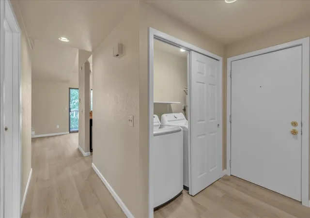 Photo 4 of Condo for sale at 1321 S Puget Dr #E-35, Renton, WA 98055 | MLS# NWM2597394 | Listing updated on 2026-10-26