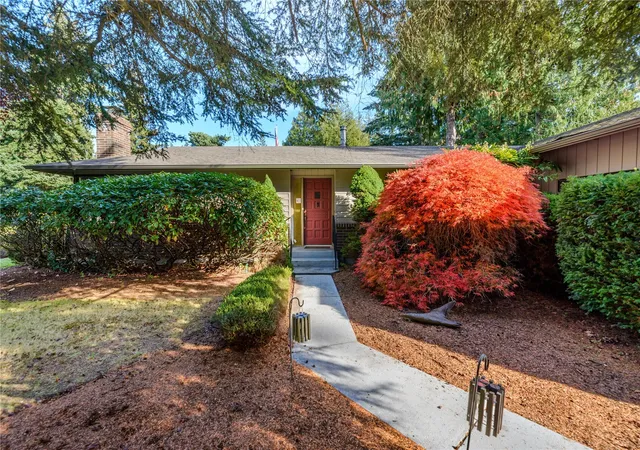 Single family home for sale at 113 Sunland Dr, Sequim, WA 98382 | MLS# NWM2597405