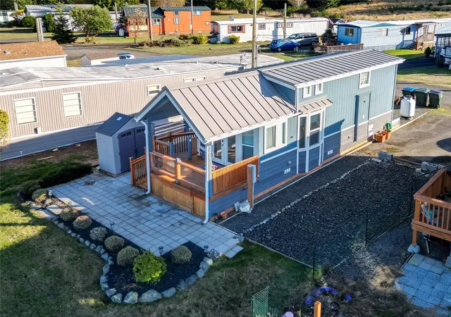 Manufactured home for sale at 1323 Mcdonald St #17B, Port Angeles, WA 98363 | MLS# NWM2597410