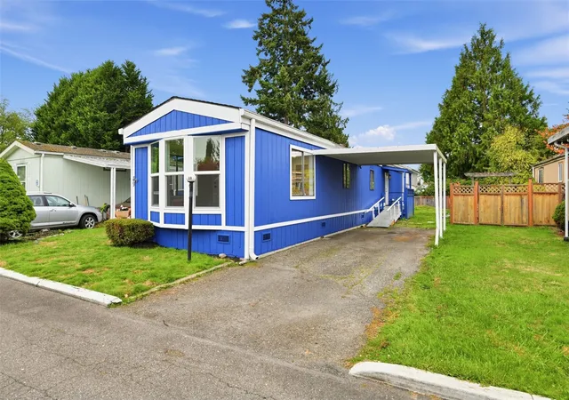 Photo 4 of Sale Pending at 11500 Meridian Ave S #39, Everett, WA 98208 | MLS# NWM2597418 | Listing updated on 2026-10-26