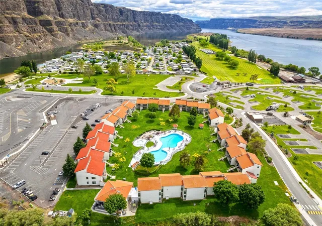 Photo 2 of Condo for sale at 8903 Crescent Bar Rd Nw #105, Quincy, WA 98848 | MLS# NWM2597440 | Listing updated on 2026-10-23