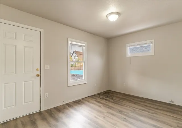 Photo 2 of Multi family home for sale at 331 S Malaga Ave, Wenatchee, WA 98801 | MLS# NWM2597467 | Listing updated on 2026-10-23