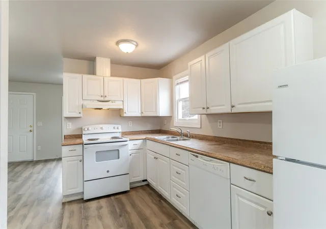Photo 4 of House for sale at 331 S Malaga Ave, Wenatchee, WA 98801 | MLS# NWM2597467 | Listing updated on 2026-10-23