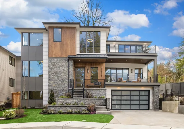Single family home for sale at 11315 113th Place, Kirkland, WA 98033 | MLS# NWM2597473