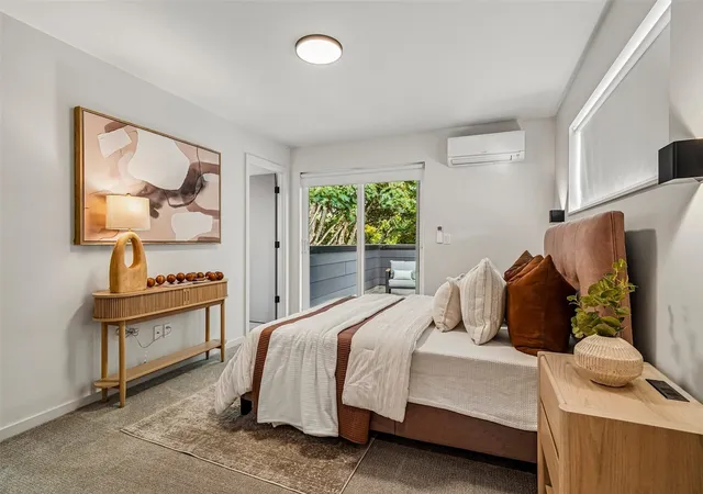 Photo 3 of Townhouse for sale at 731 S Southern St #6, Seattle, WA 98108 | MLS# NWM2597502 | Listing updated on 2026-10-23