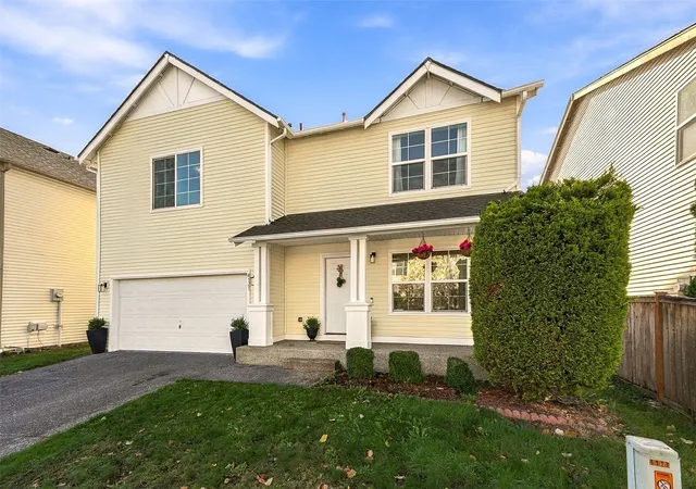 Single family home for sale at 4121 S 331st Place, Federal Way, WA 98001 | MLS# NWM2597503
