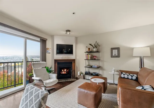 Photo 4 of Condo for sale at 511 E Roy St #409, Seattle, WA 98102 | MLS# NWM2597512 | Listing updated on 2026-10-29