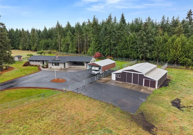 Single family home for sale at 386 Rosebrook Rd, Chehalis, WA 98532 | MLS# NWM2597513