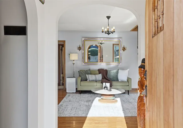 Photo 1 of Single family home for sale at 606 1st Street, Snohomish, WA 98290 | MLS# NWM2597521 | Listing updated on 2026-10-22