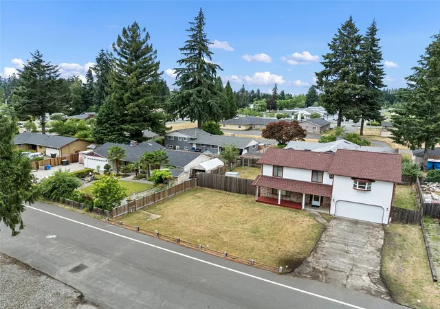 Photo 3 of Single family home for sale at 4702 24th Avenue SE, Lacey, WA 98503 | MLS# NWM2597536 | Listing updated on 2026-10-23