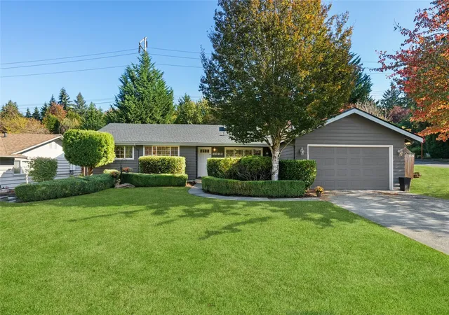 Single family home for sale at 3476 77th Place SE, Mercer Island, WA 98040 | MLS# NWM2597541