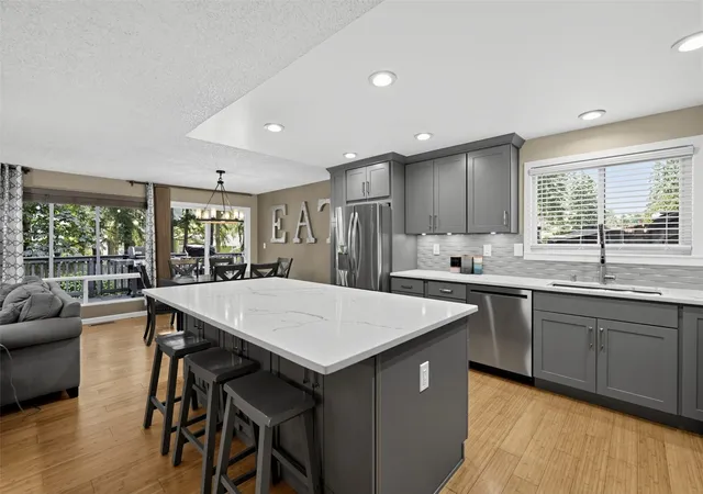 Photo 3 of Sale Pending at 16523 Southeast 147th St, Renton, WA 98059 | MLS# NWM2597544 | Listing updated on 2026-10-29
