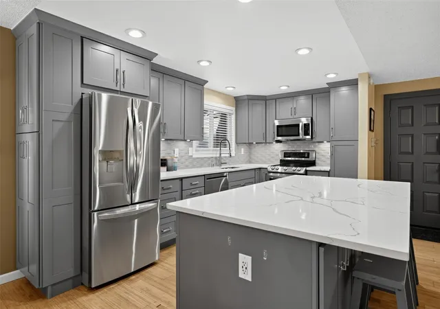 Photo 4 of Sale Pending at 16523 Southeast 147th St, Renton, WA 98059 | MLS# NWM2597544 | Listing updated on 2026-10-29