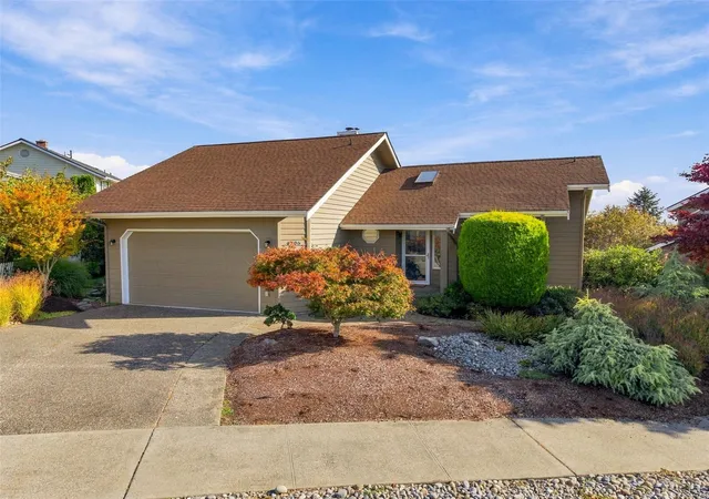 Single family home for sale at 4706 Silver Bow Rd NE, Tacoma, WA 98422 | MLS# NWM2597551
