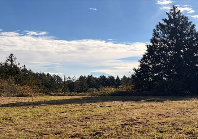 Photo 2 of Single family home for sale at 34010 146th Avenue SE, Auburn, WA 98092 | MLS# NWM2597552 | Listing updated on 2026-10-29