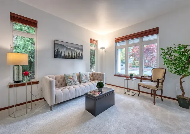 Photo 4 of Single family home for sale at 127 Orcas Ave NE, Renton, WA 98059 | MLS# NWM2597559 | Listing updated on 2026-10-26
